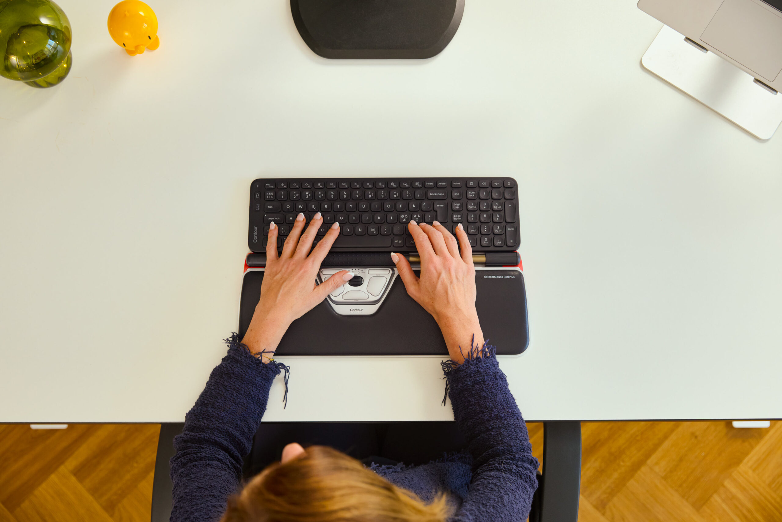 Contour RollerMouse - Sæt med mus og tastatur - mellemstørrelse - trådløs - Bluetooth 5.1 - QWERTY - Pan Nordic - Billede 5
